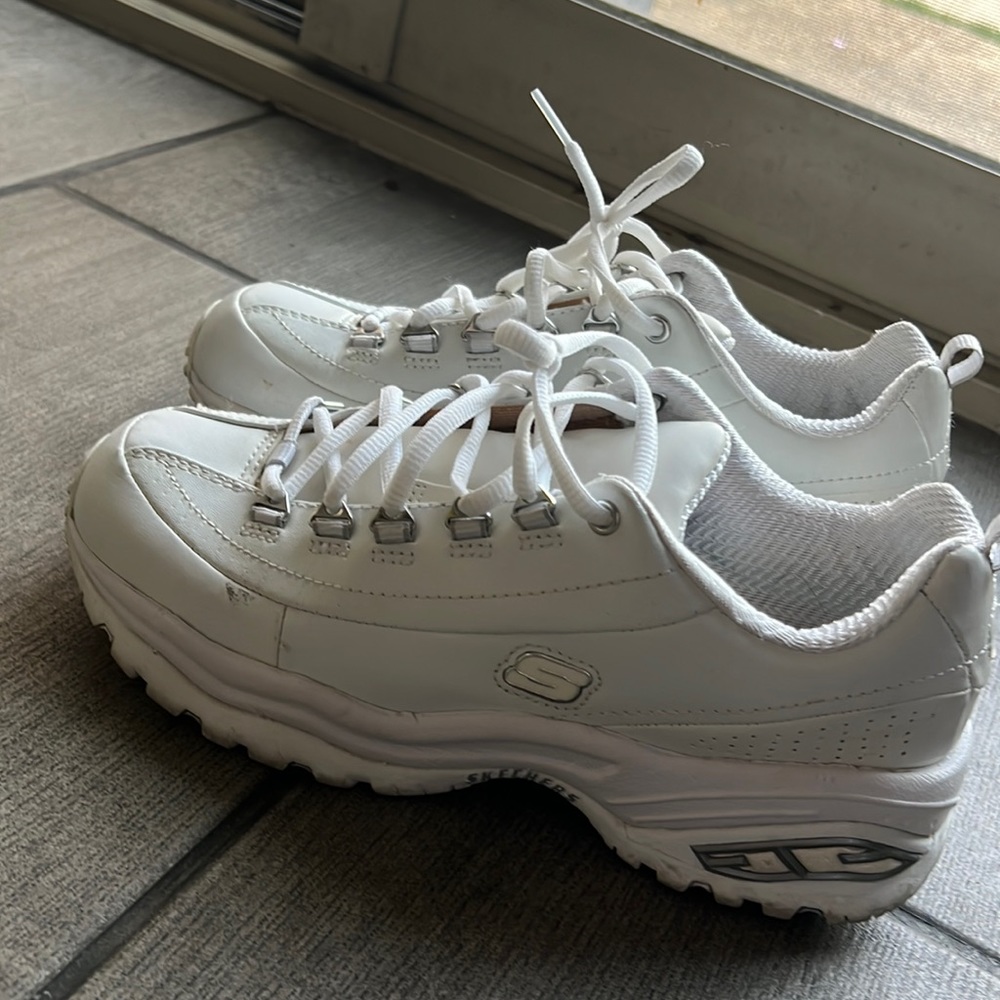 Skechers White shoes NEW